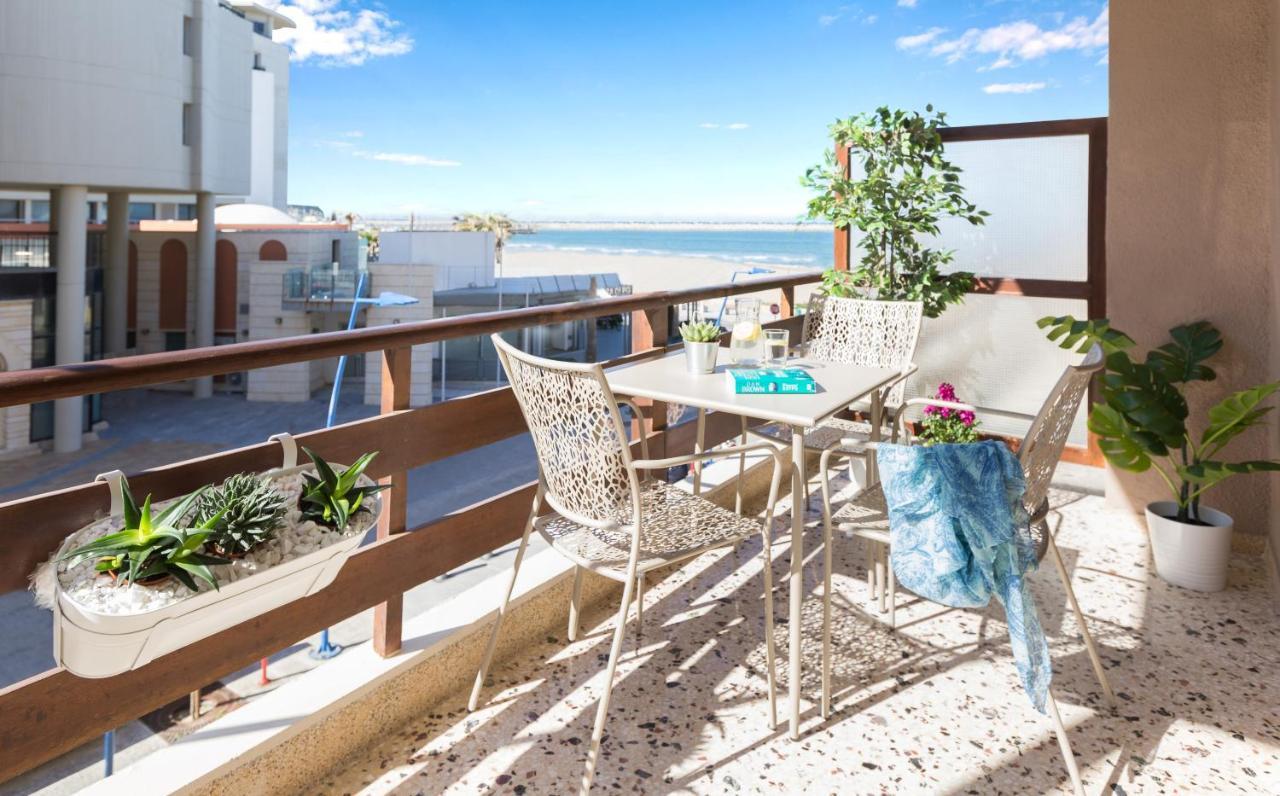 Effie'S Cozy Beach Front Apartment Rétino Exterior foto